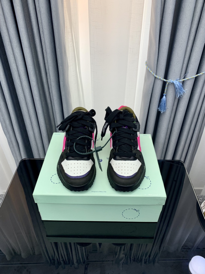 Off-White Sneakers